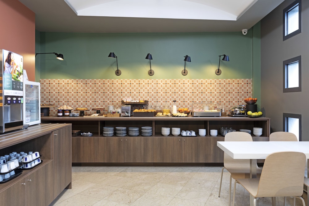 B&B HOTEL Pisa Airport 5/51