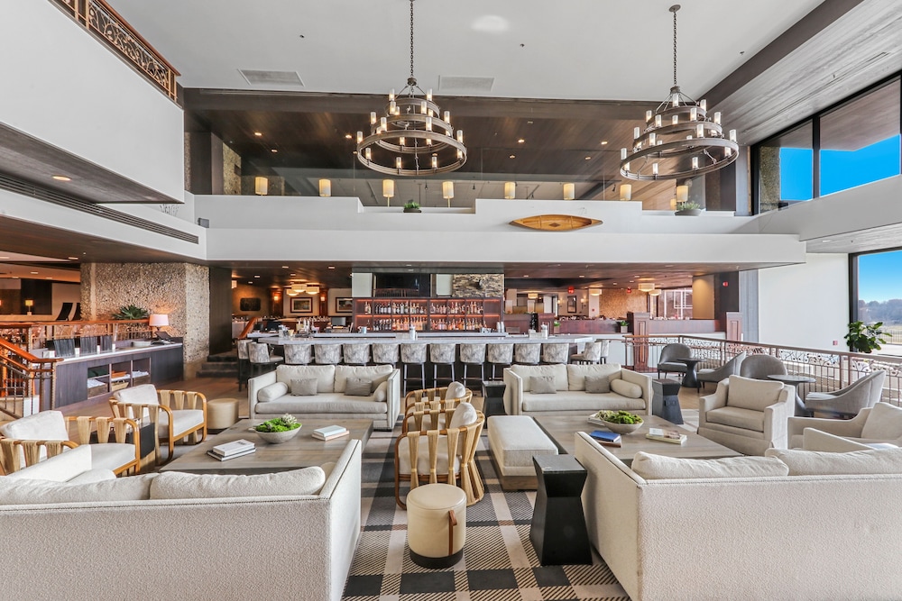 Grand Geneva Resort & Spa 37/42