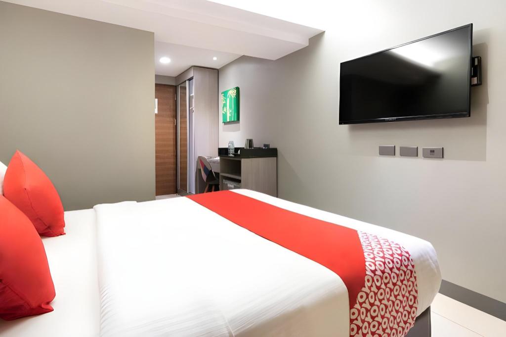 غرفة قياسية بسرير كوين، Solace Hotel 4/7