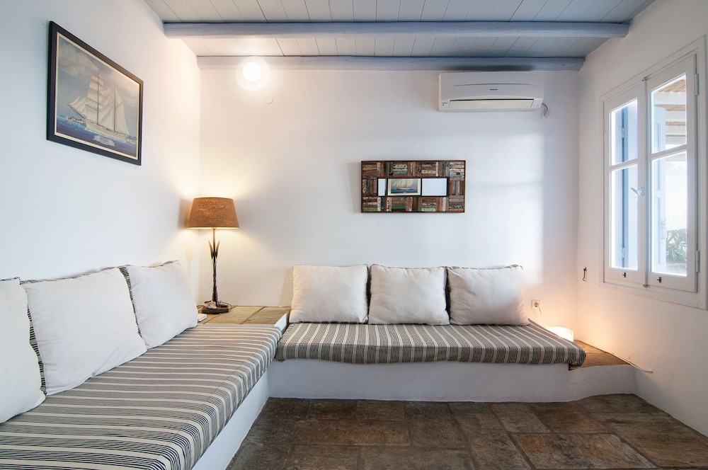 SERIFOS BEACH HOTEL 28/50