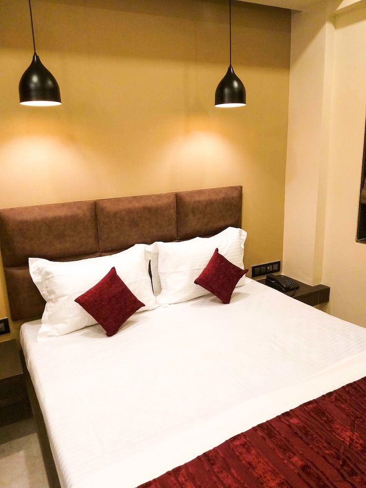 STANDARD, DOUBLE BED