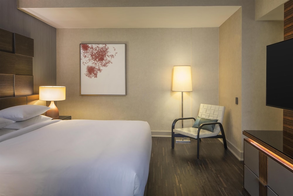 Hyatt Grand Central New York 27/88