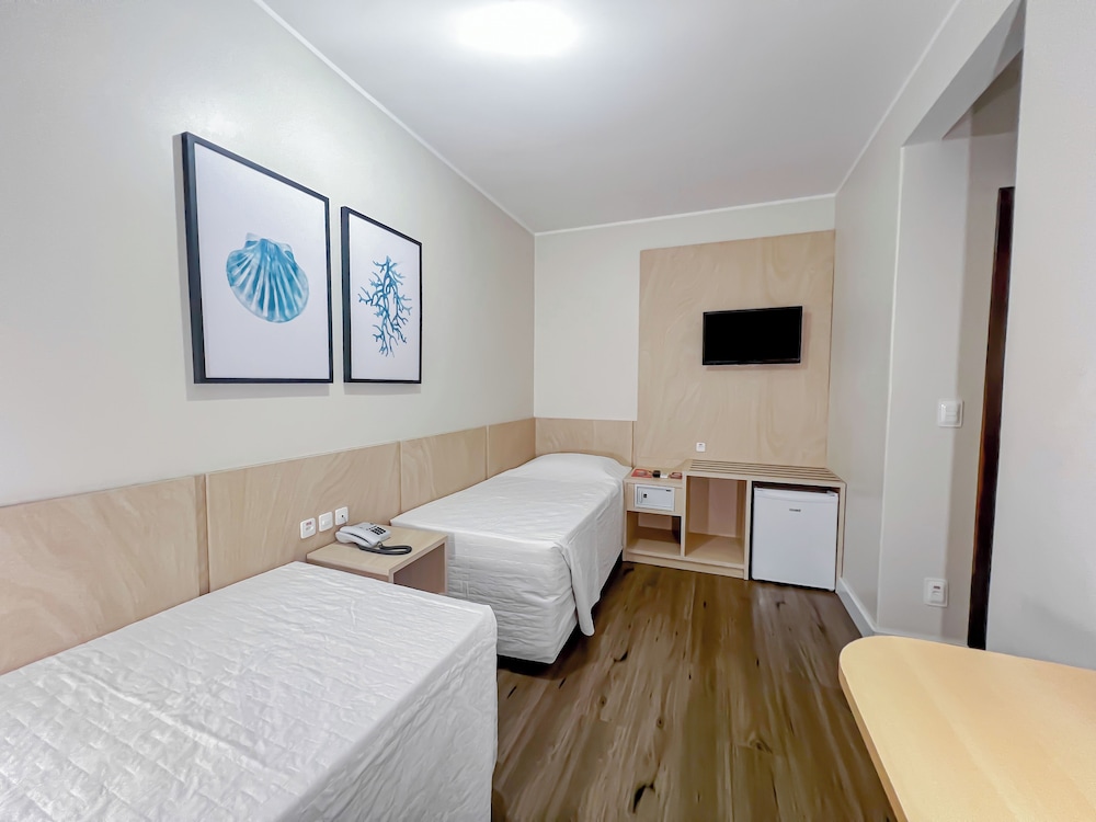 Rosenbrock Hotel 25/70