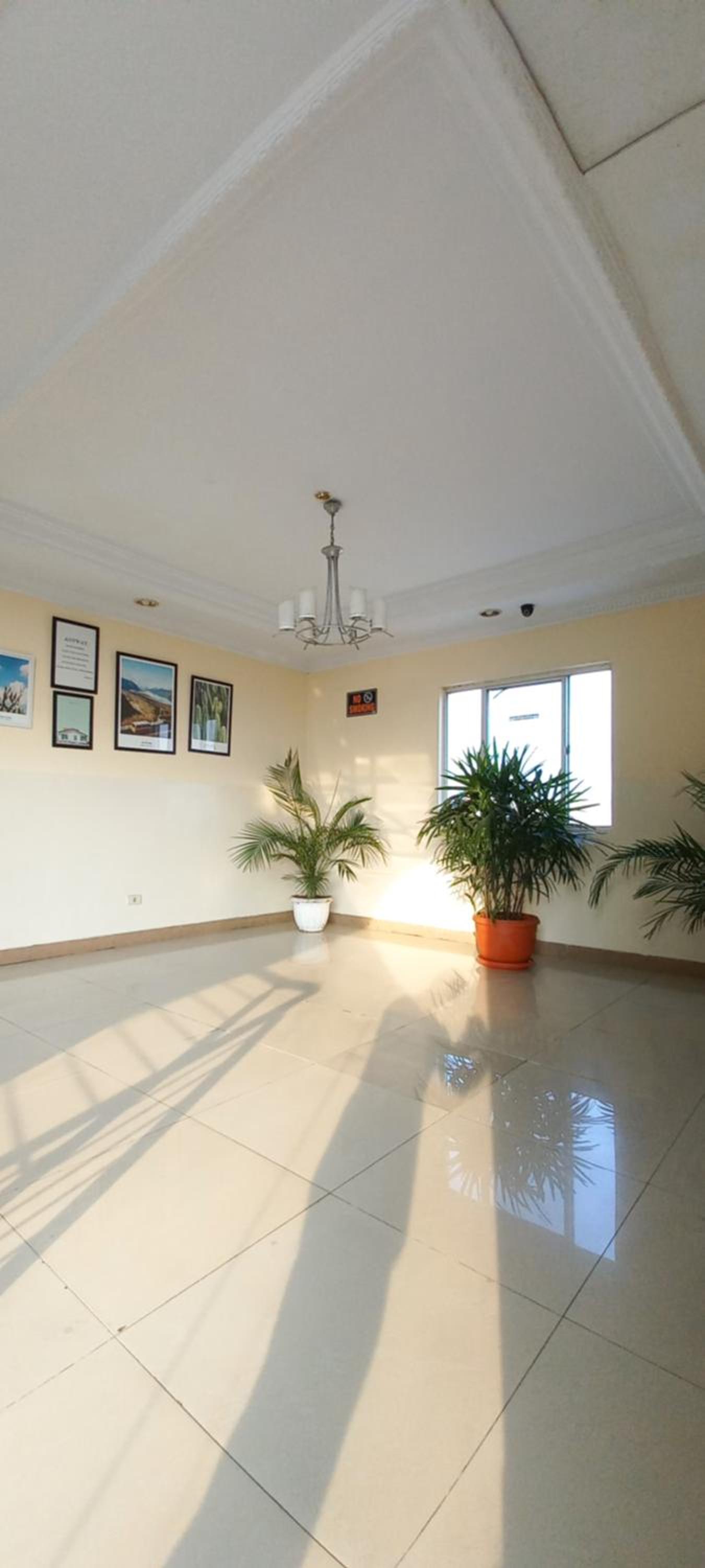 Hotel Celebes 9/56