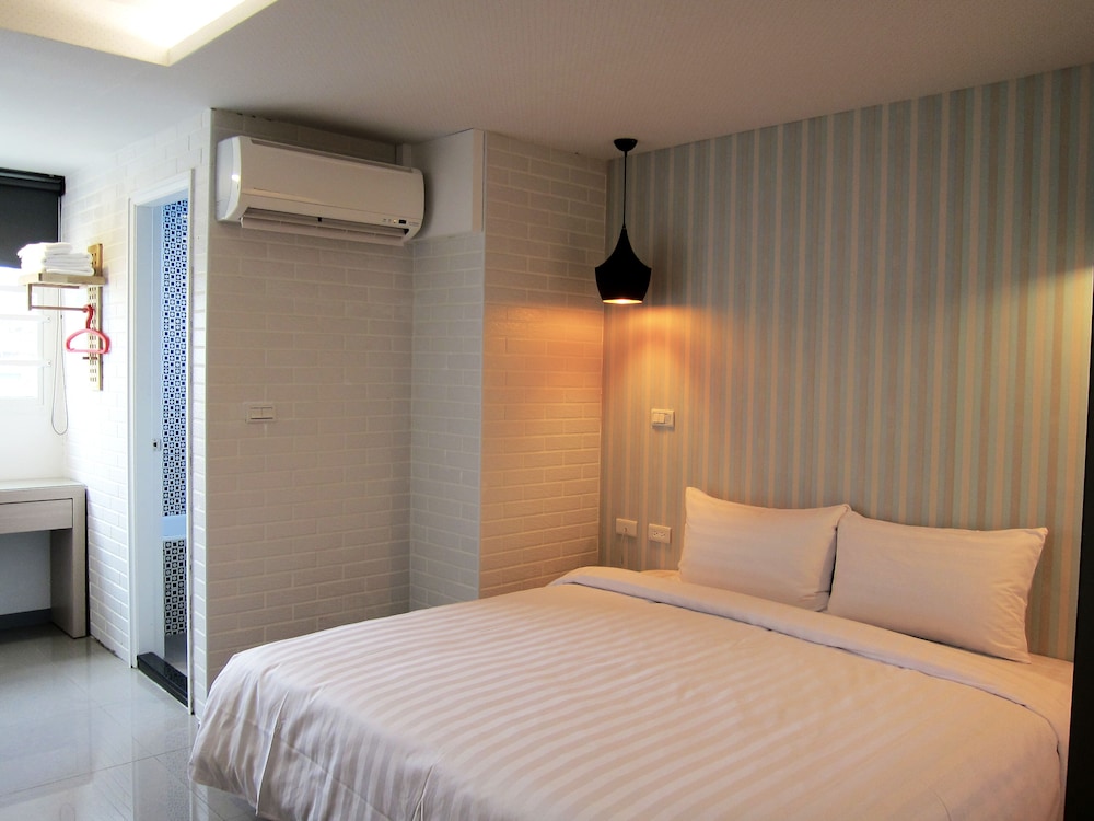 S&amp;E Hotel 23/61