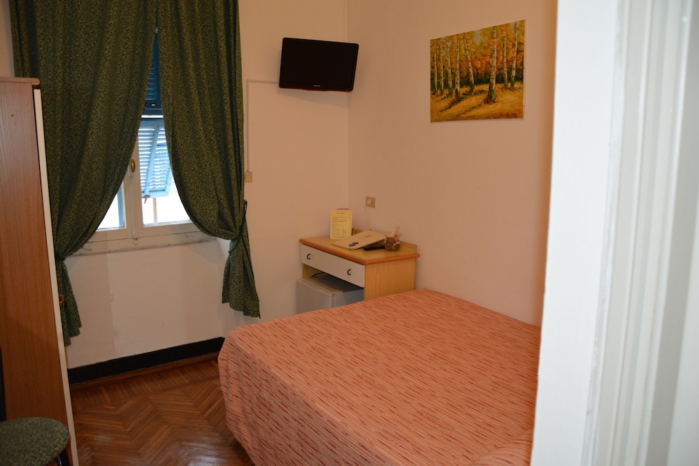 Hotel Alfieri 19/28