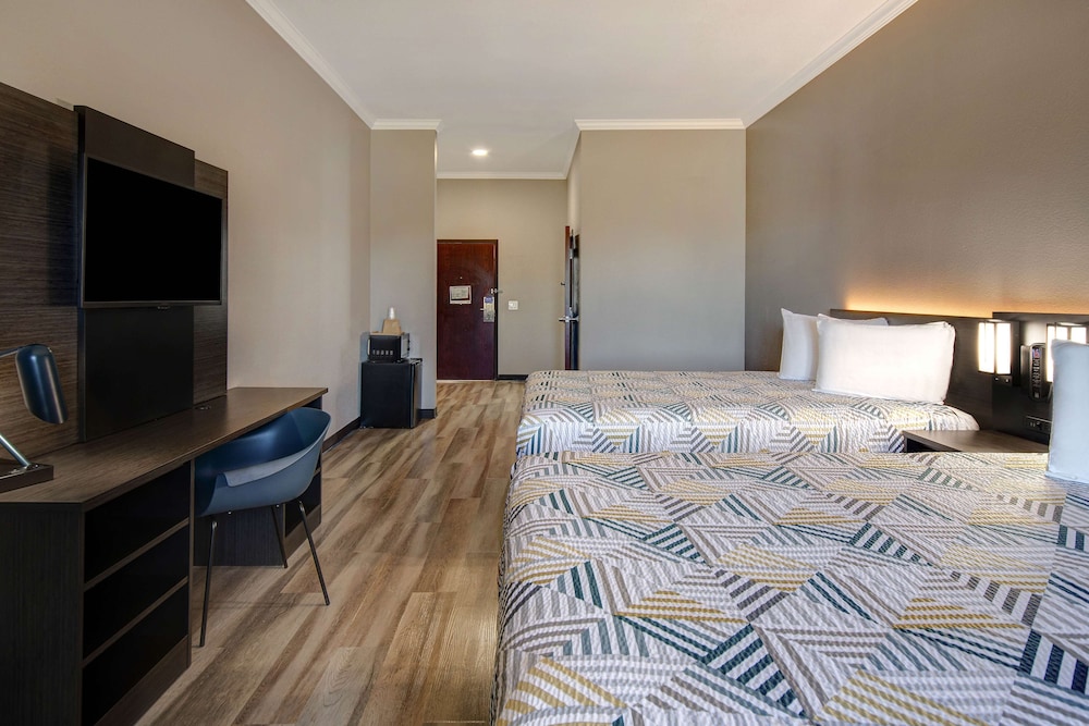 STANDARD, 2 QUEEN BEDS, ACCESSIBLE