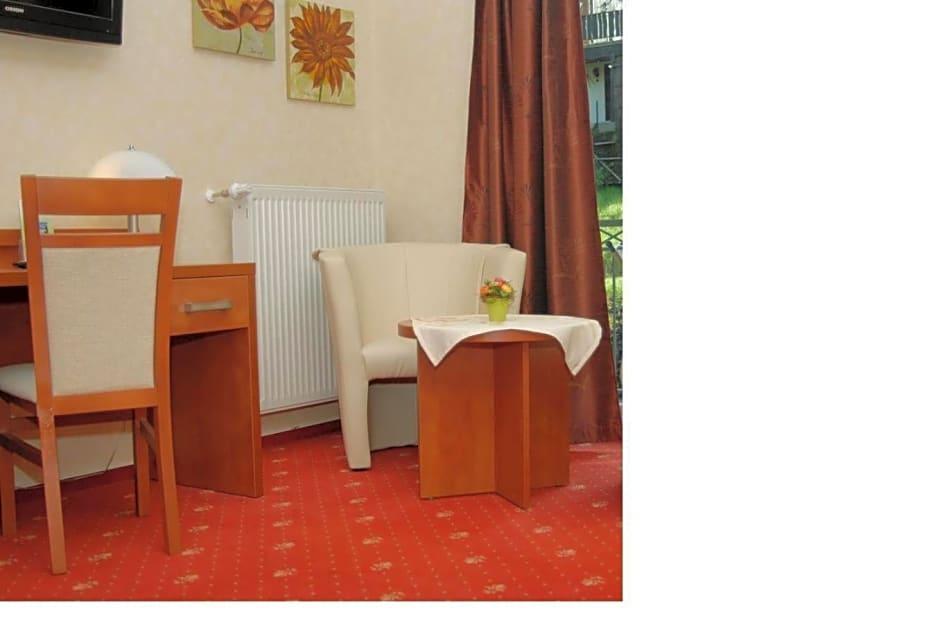 Hotel Restaurant Laux 12/60