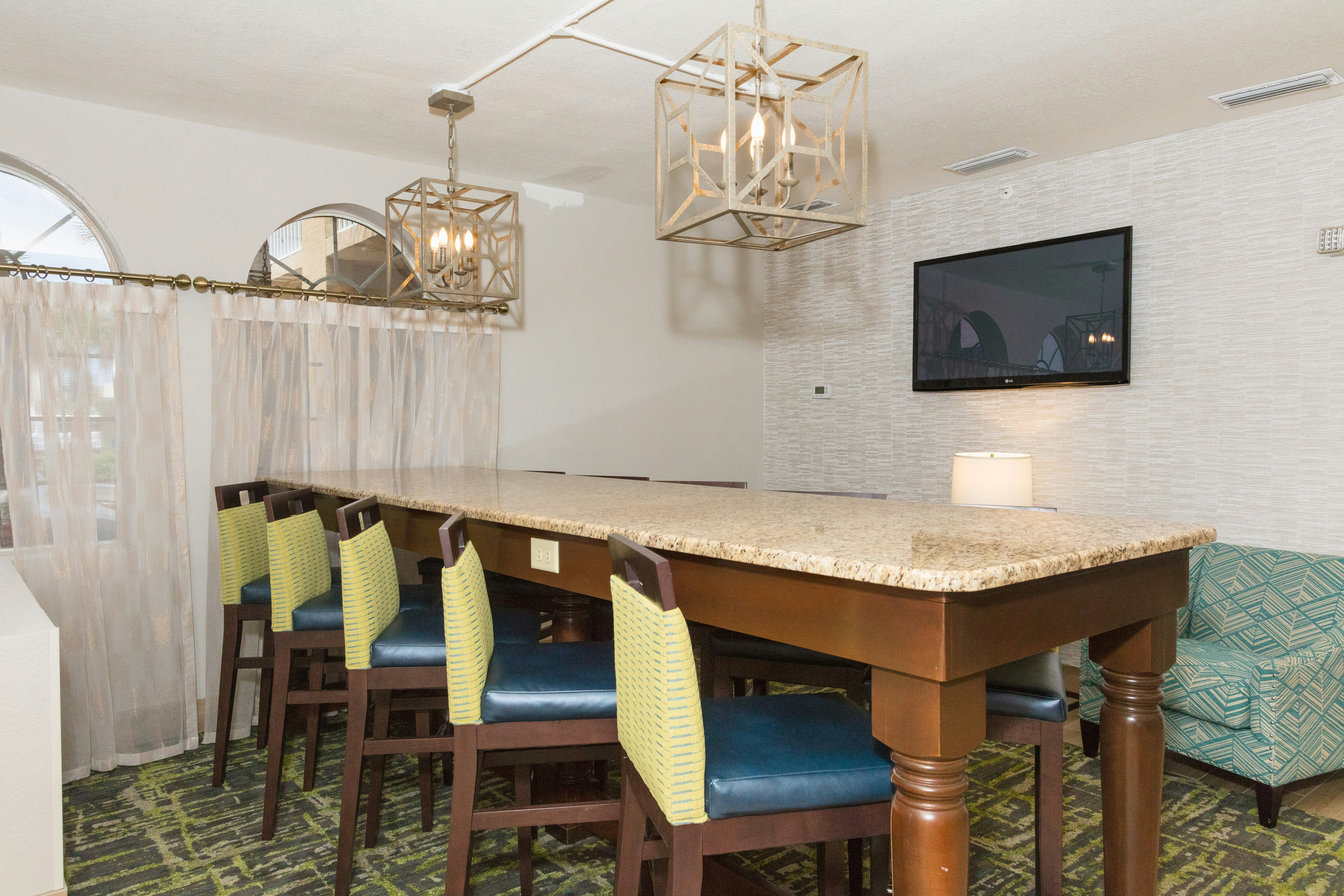 HAMPTON INN ST. AUGUSTINE BEACH 36/39
