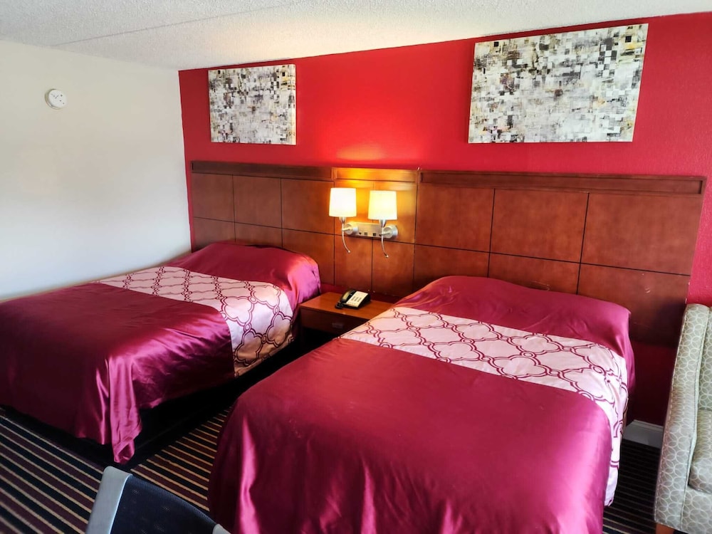 STANDARD, 2 DOUBLE BEDS, SMOKING