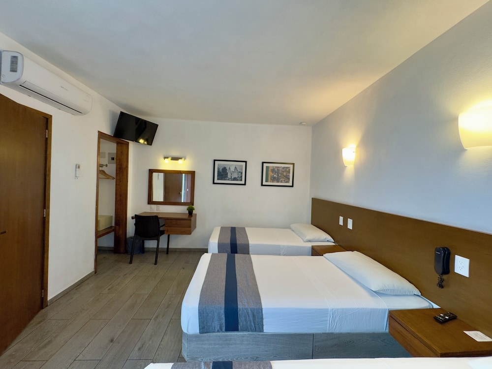 Hotel Star Manzanillo 31/65