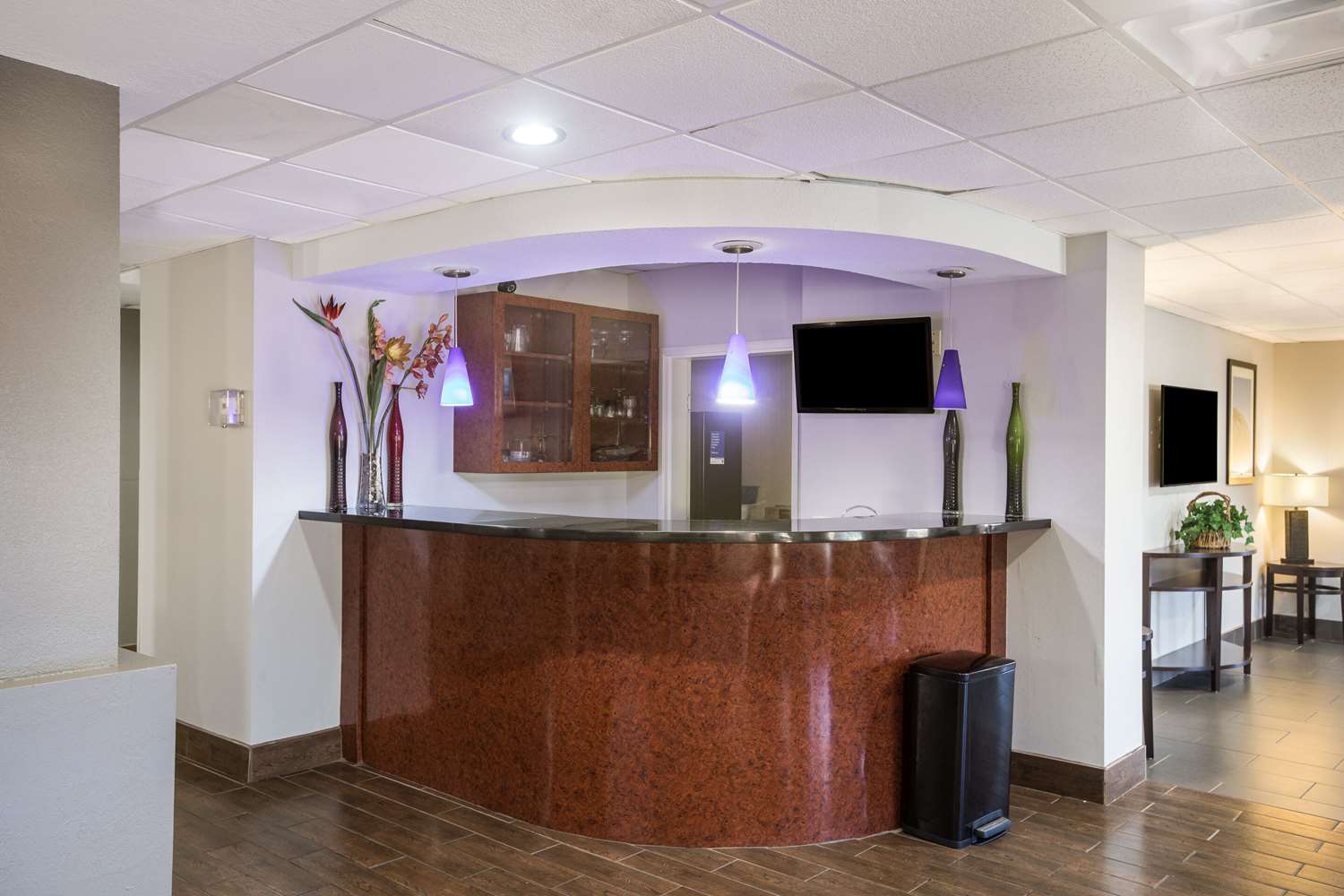 Comfort Suites Forsyth Near I-75 7/49