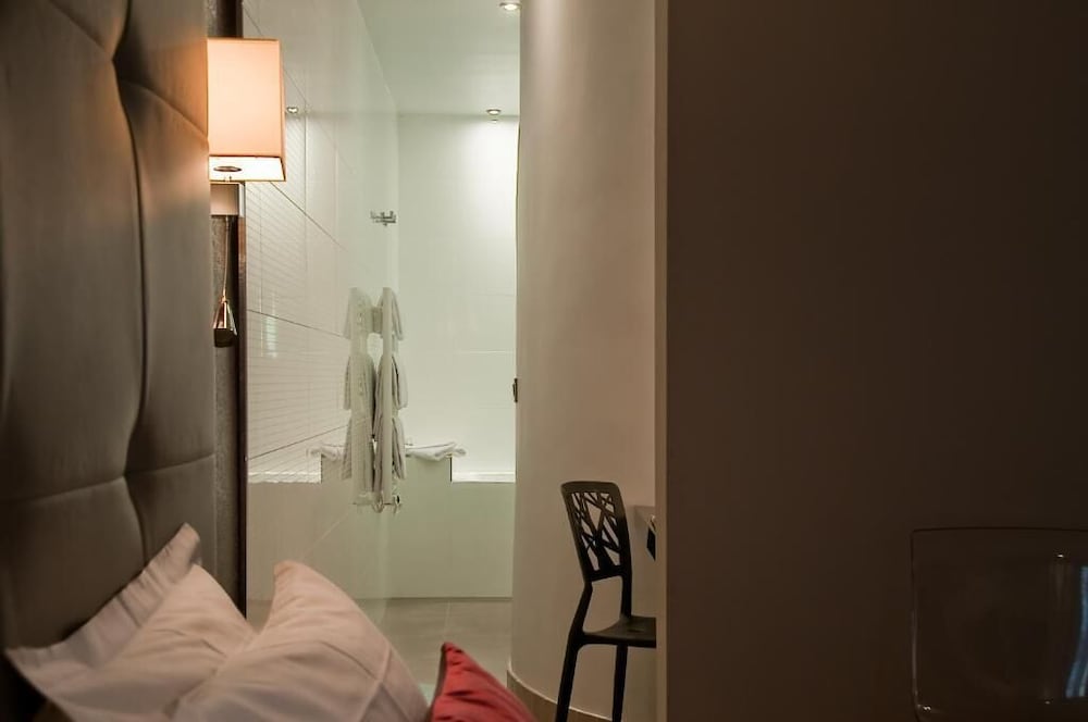 Hotel Opera Marigny 37/62