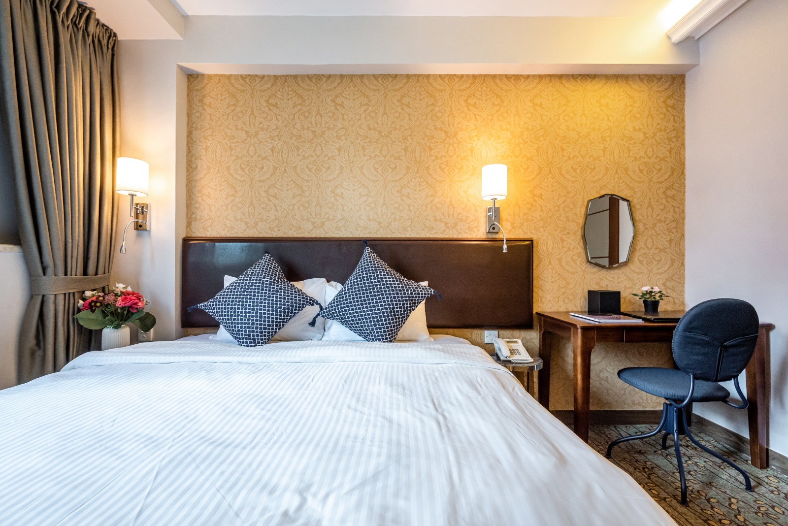 Lander Grand Hotel 35/72