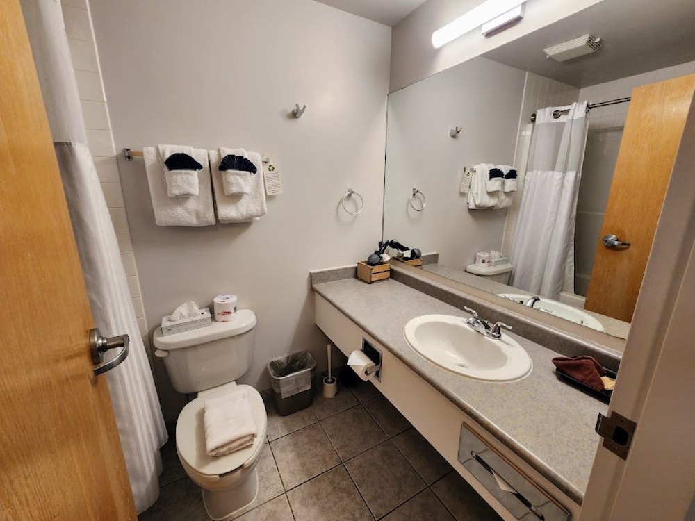 Sunset Mountain Inn and Spa 48/50