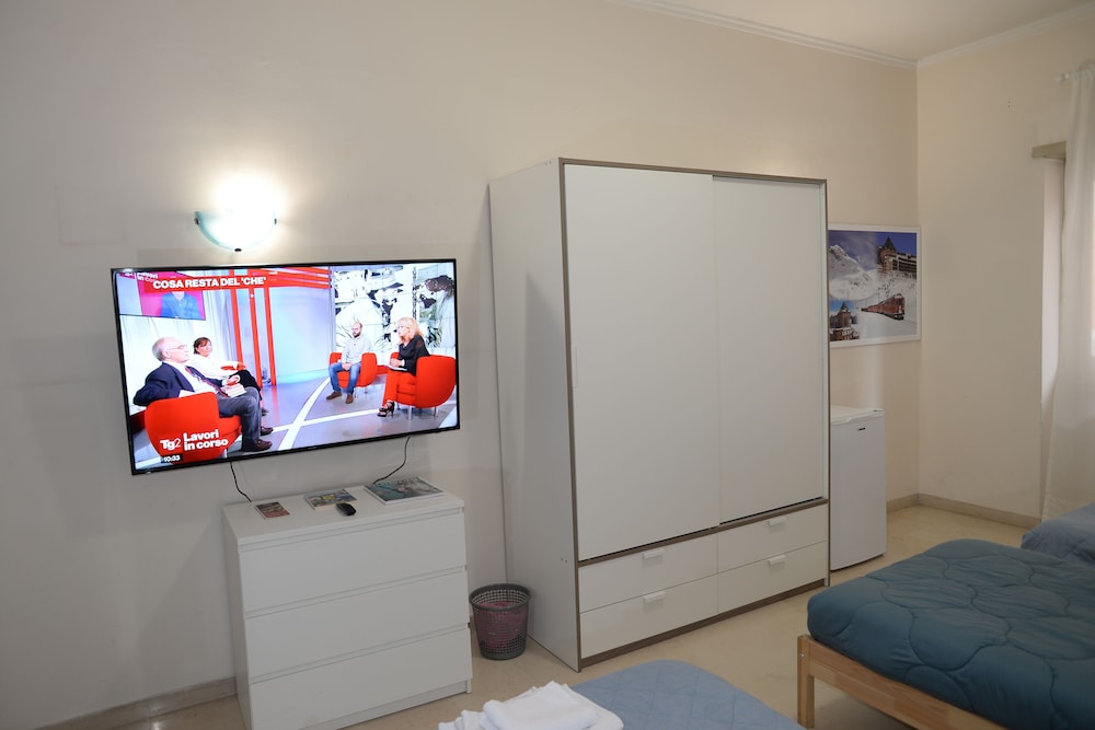 Room-emilio Home Triple Room in our Cozy 31/35