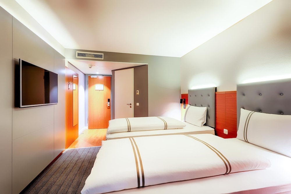 Premier Inn Frankfurt City Europaviertel 23/56