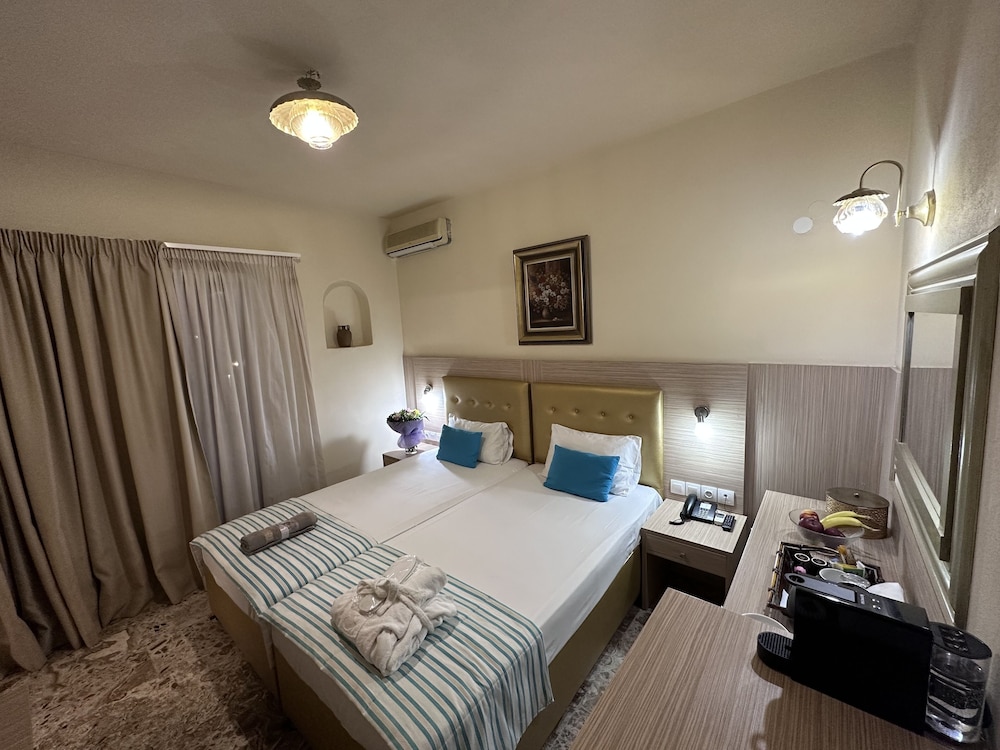 Thalia Deco City and Beach Hotel 9/48