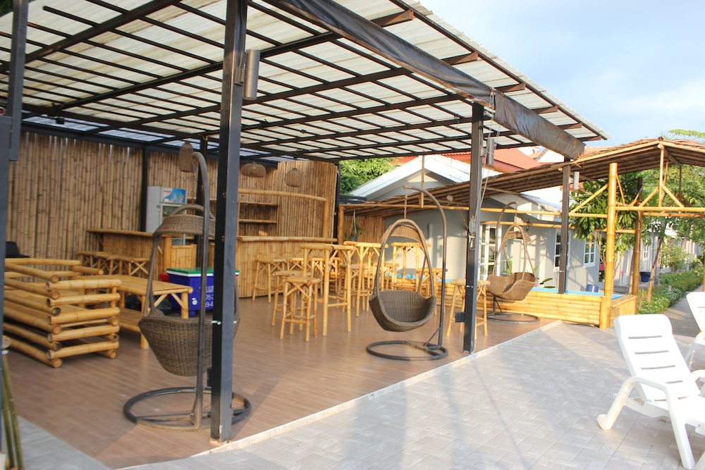 1715 House Caff Resort Phuket 8/57