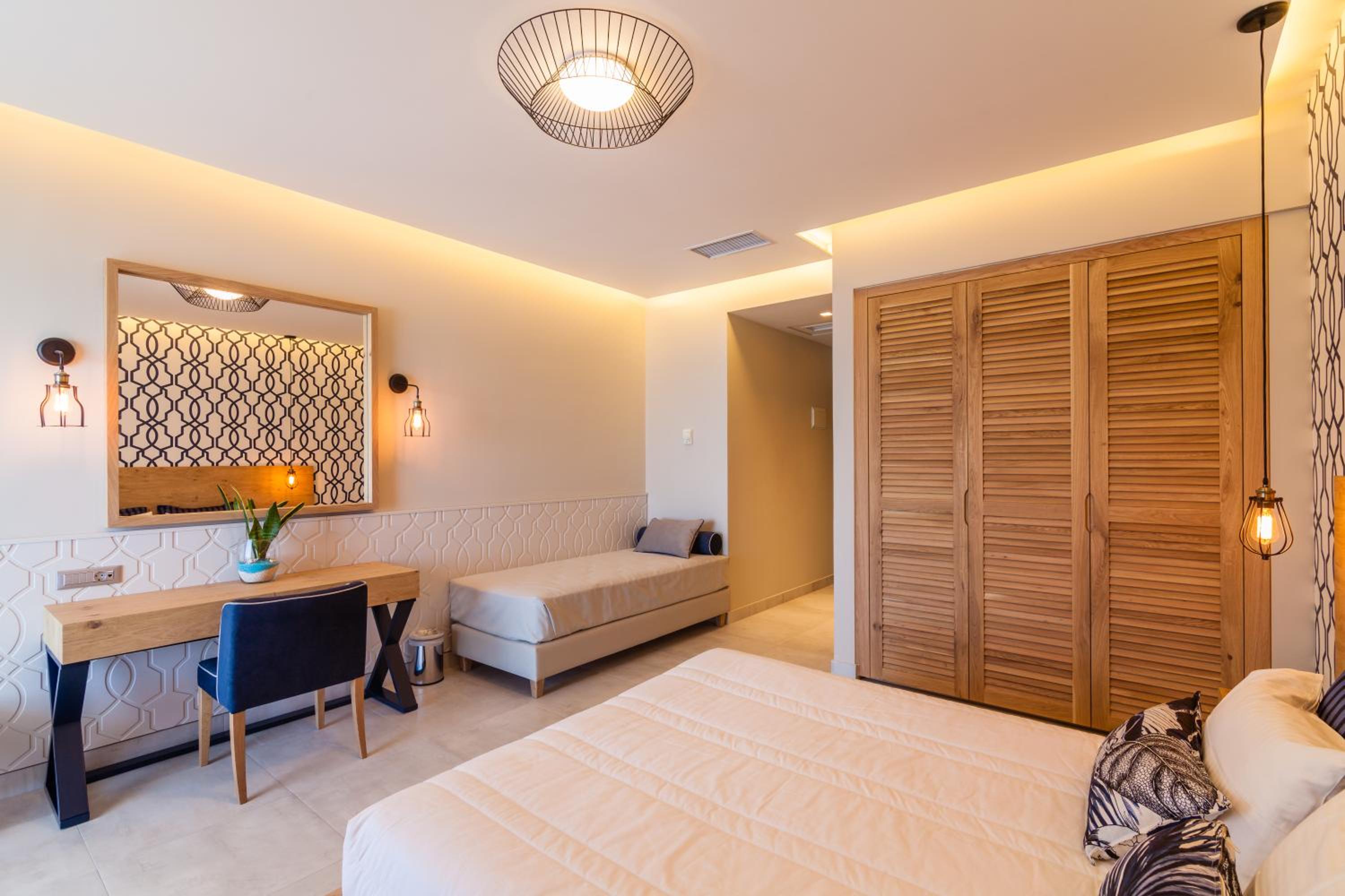 غرفة سوبيريور عائلية، Sirens Beach Hotel 9/10