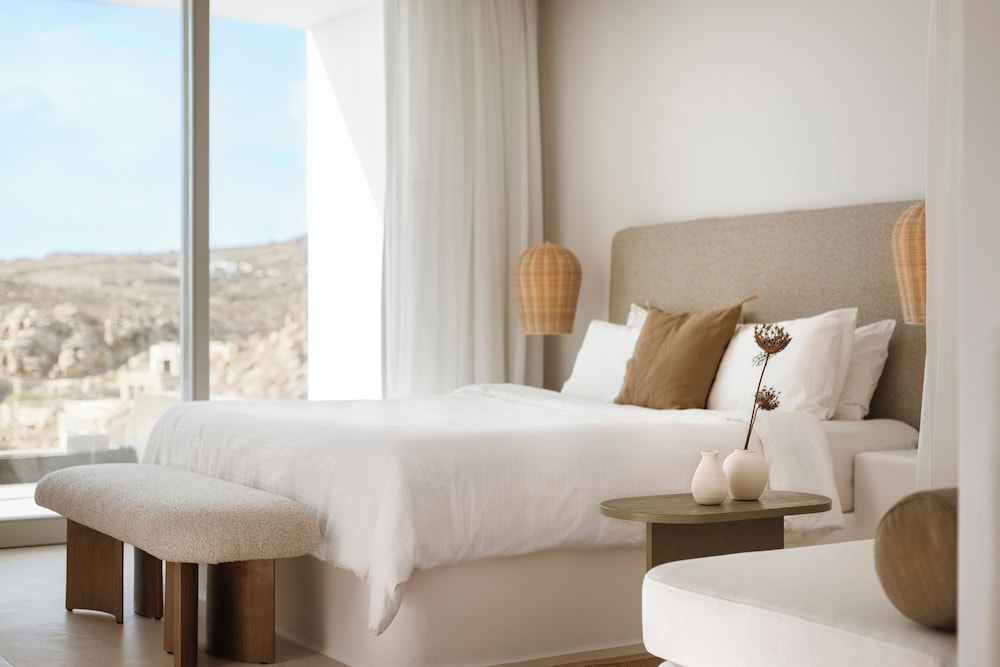 Pool, Superior, Suite, Sea View، Mykonos Flow - Super Paradise 6/10
