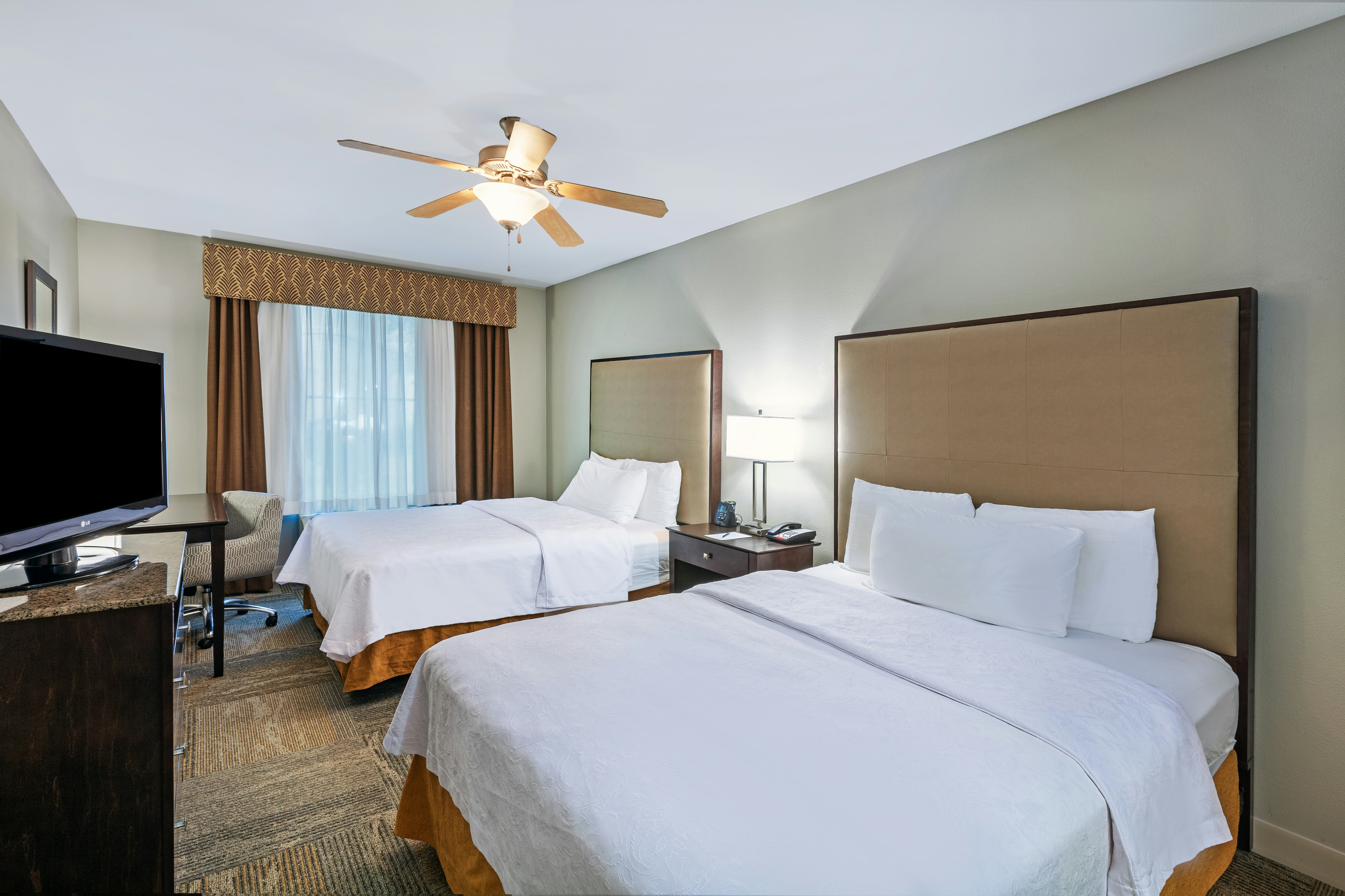 1 BEDROOM, SUITE, 2 QUEEN BEDS