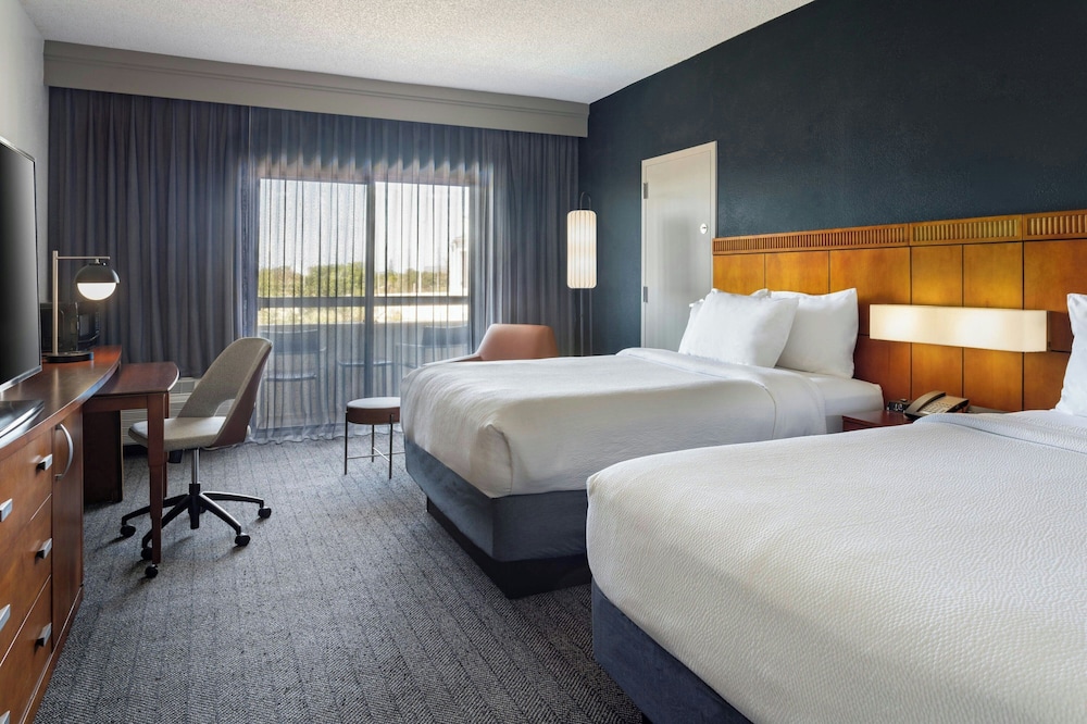 ROOM, 2 QUEEN BEDS, ACCESSIBLE