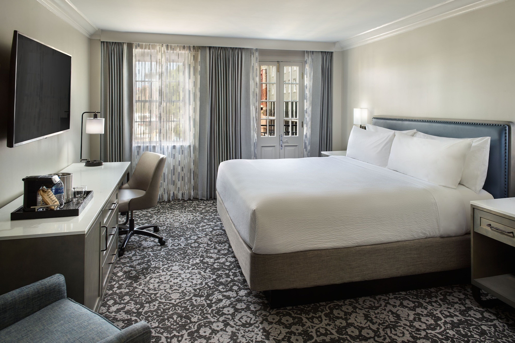 DELUXE, KING BED, COURTYARD VIEW, BALCONY