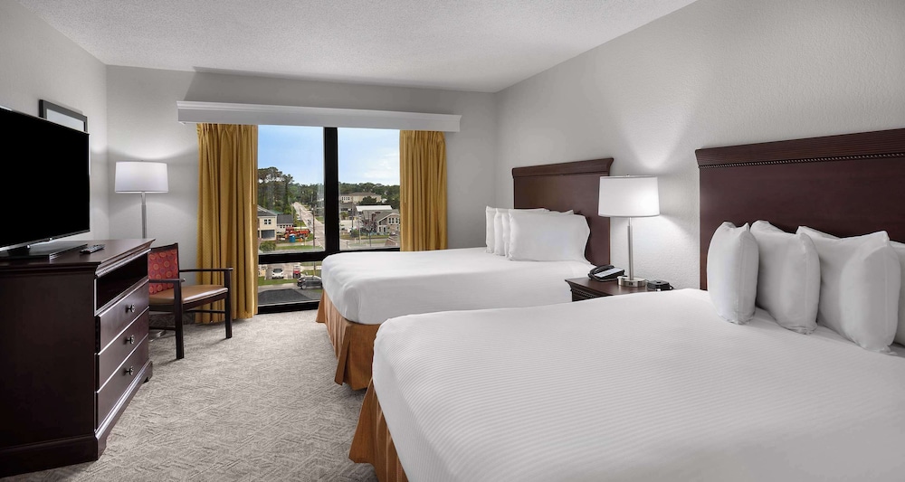 Suite, 2 Queen Beds, Ocean Front, Sofa, Kitchen