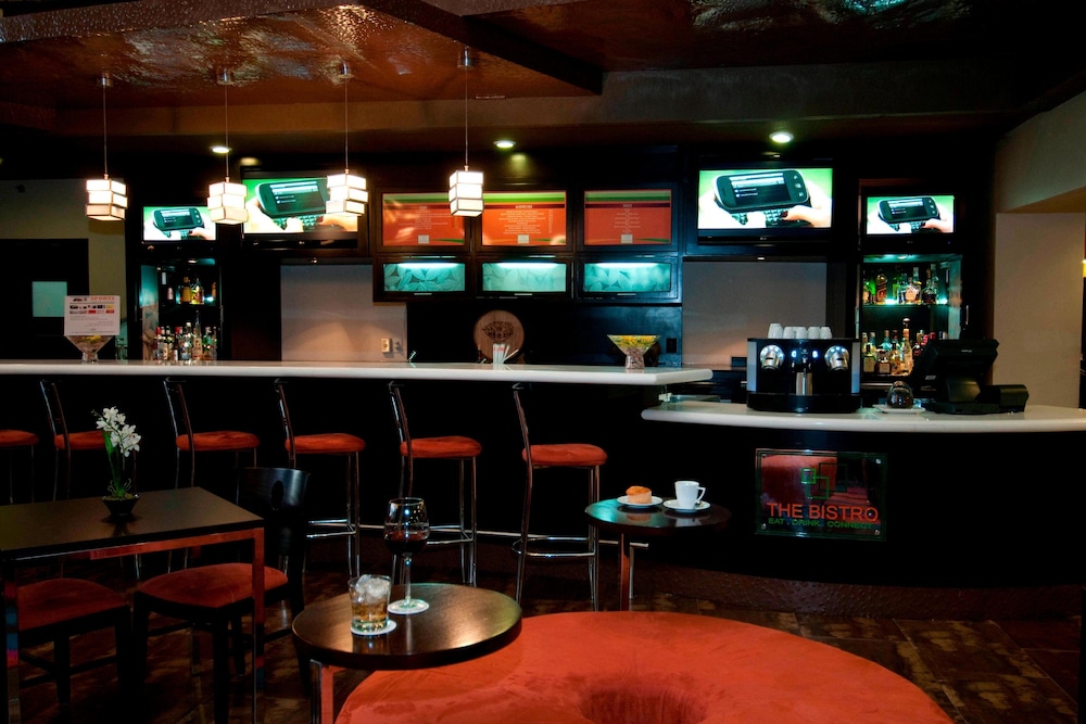 Courtyard By Marriott Toluca Airport 34/45