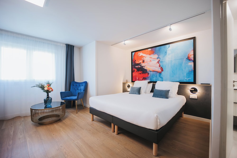 SUPERIOR, DOUBLE BED