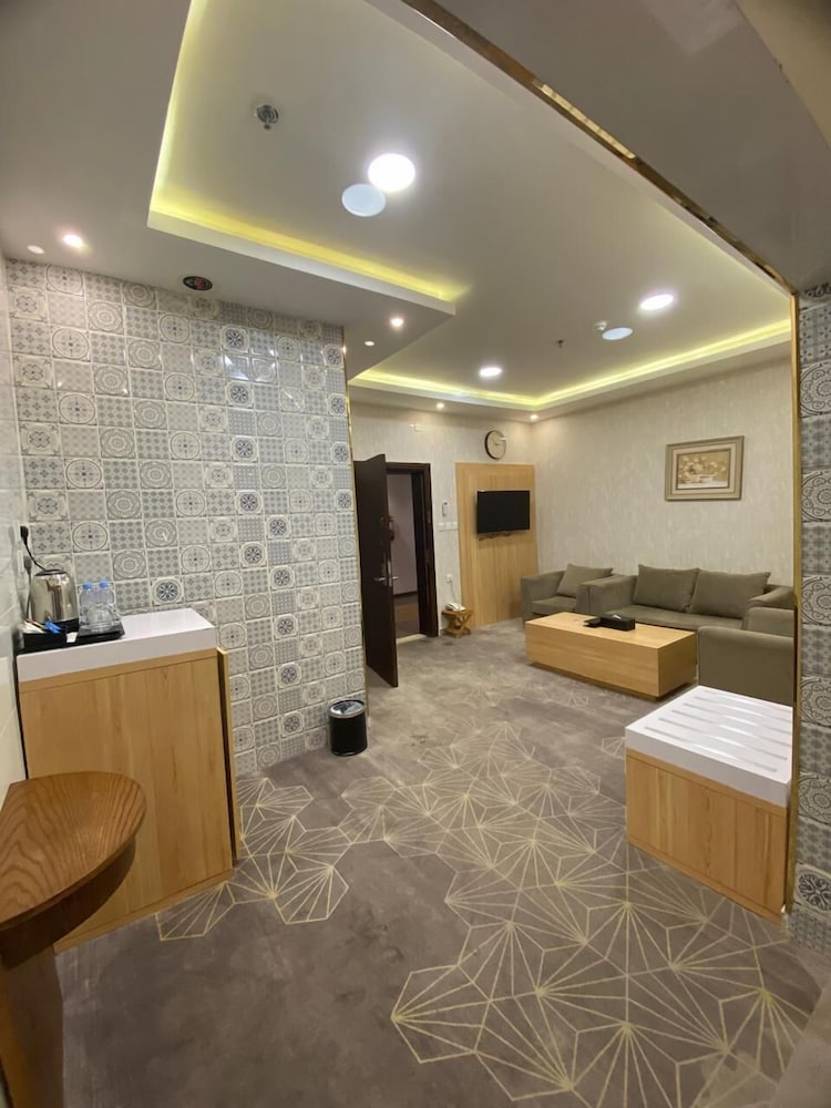 Rose Land Hotel 42/60
