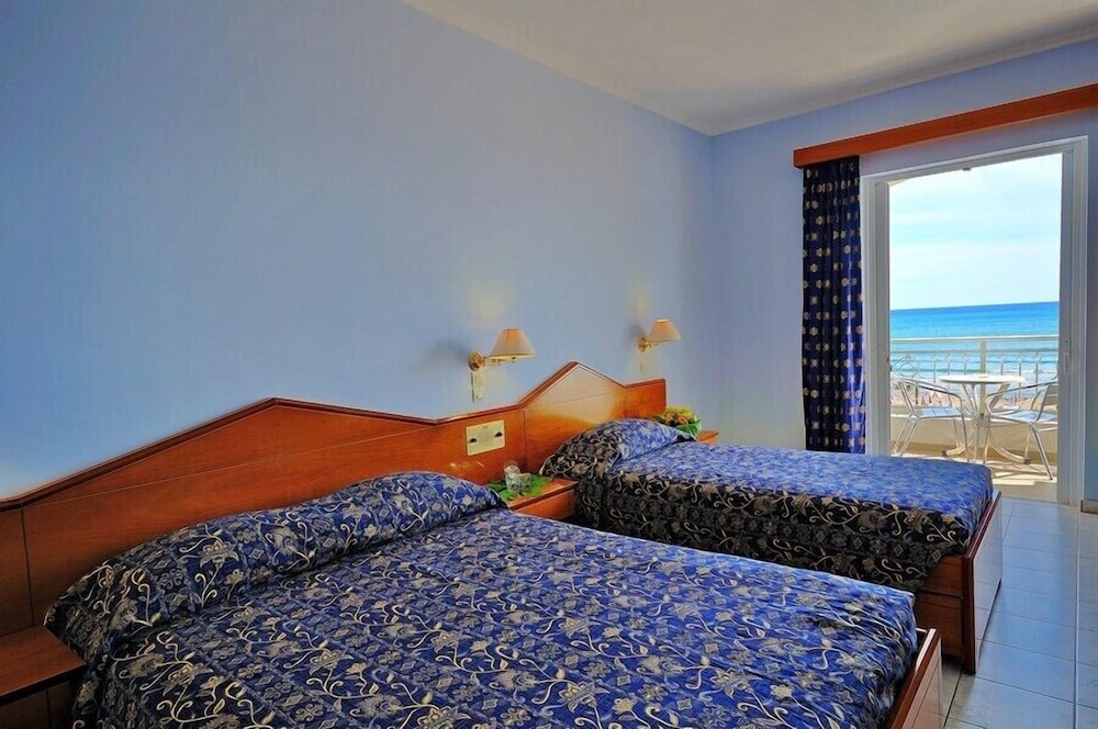 Astir Palace 18/43