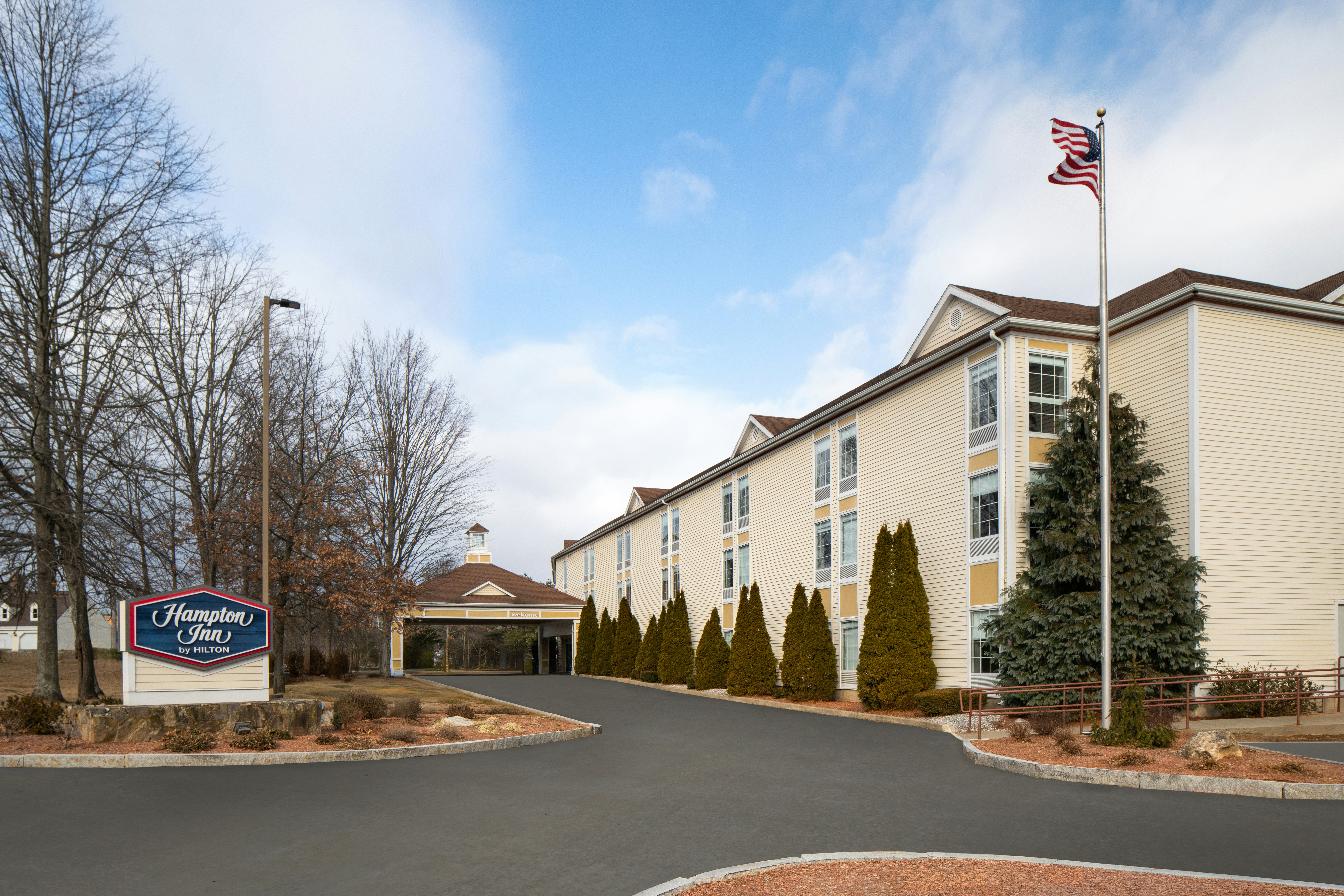 Hampton Inn Sturbridge 27/28