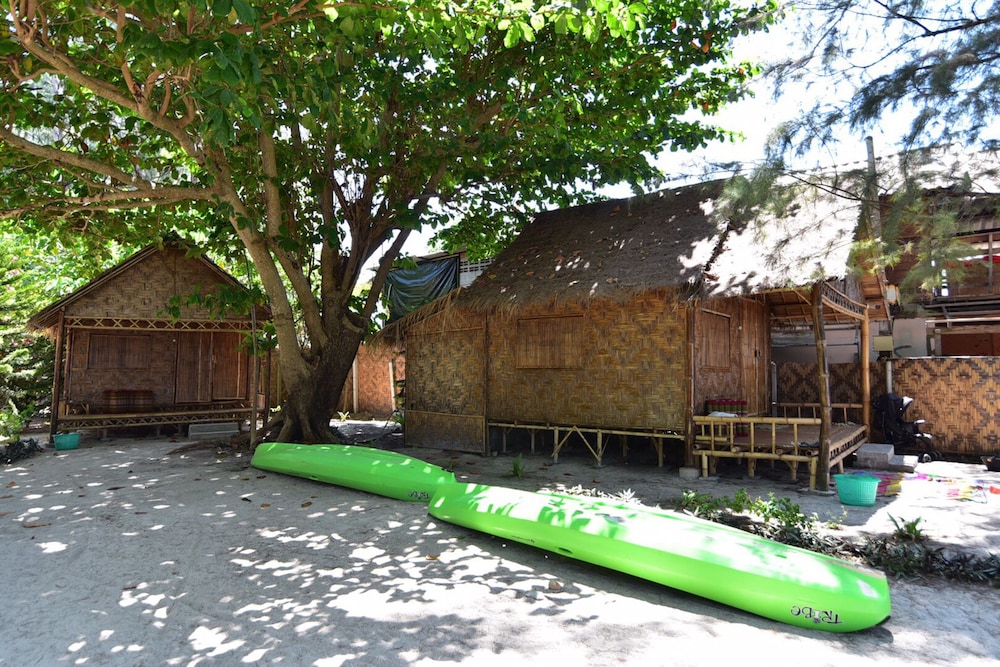 Green View Beach Resort 58/73