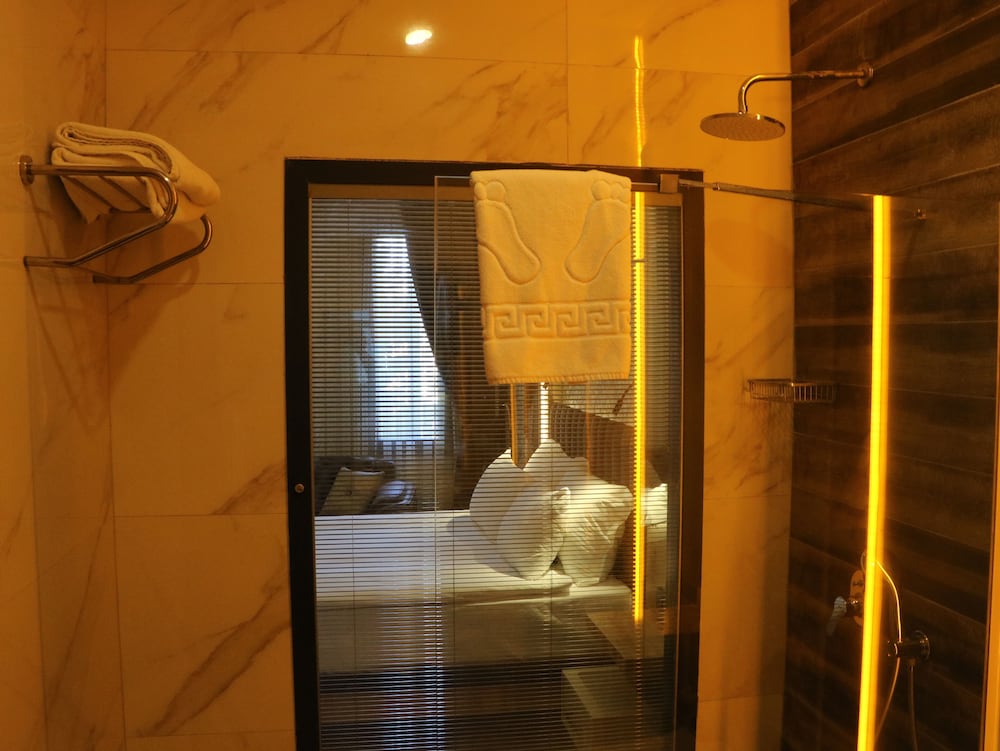 Isnova Hotel 22/32