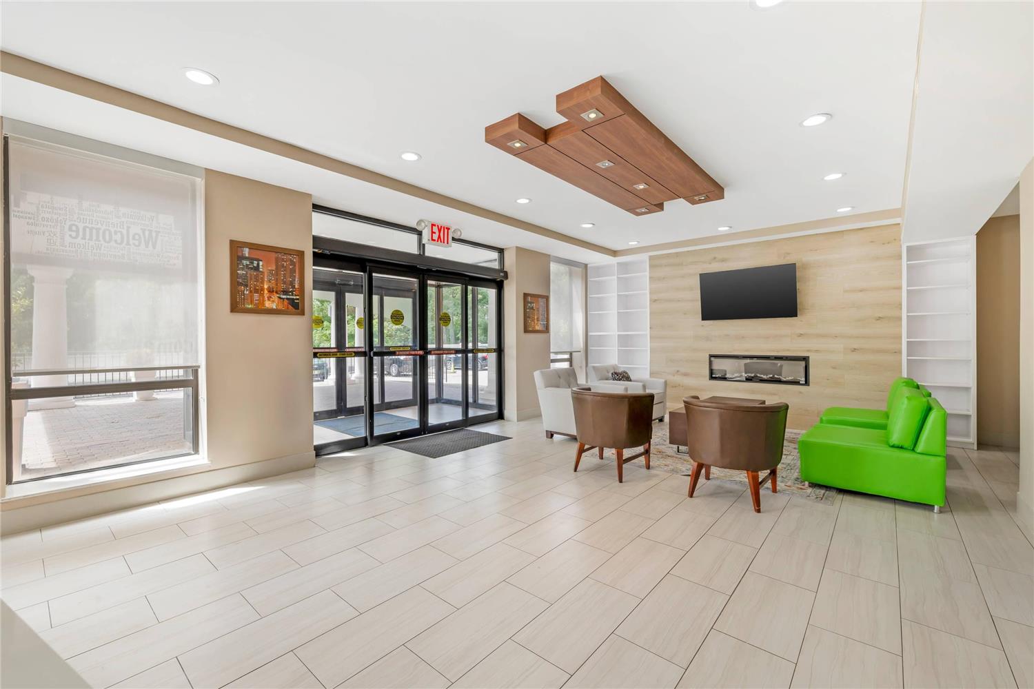 Country Inn & Suites by Radisson, Staten Island 8/11