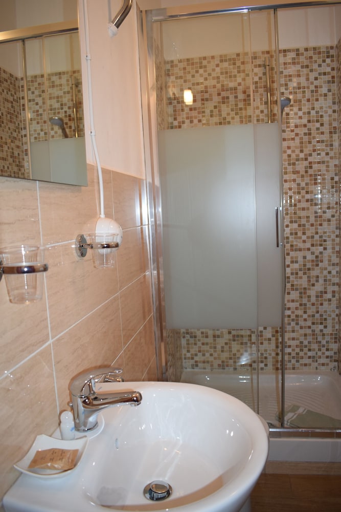 DALMAZIA HOTEL 16/38