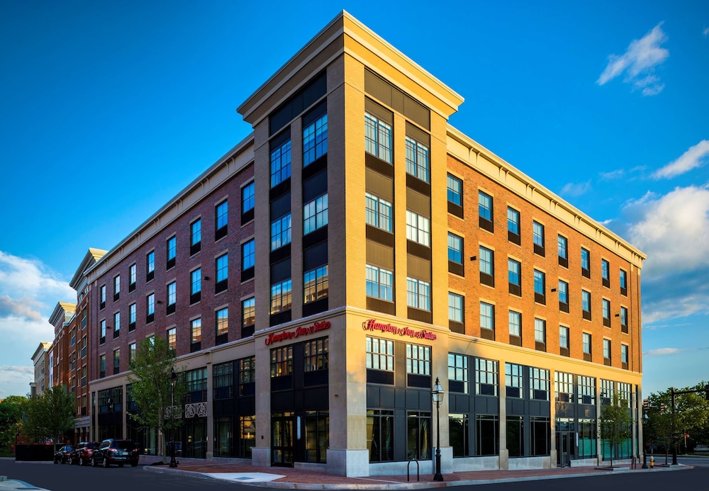 Hampton Inn & Suites Portsmouth Downtown 1/56