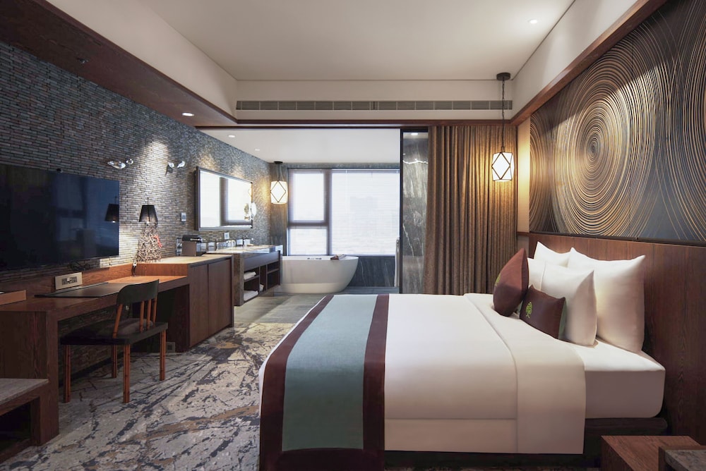 ARTREE HOTEL 26/65
