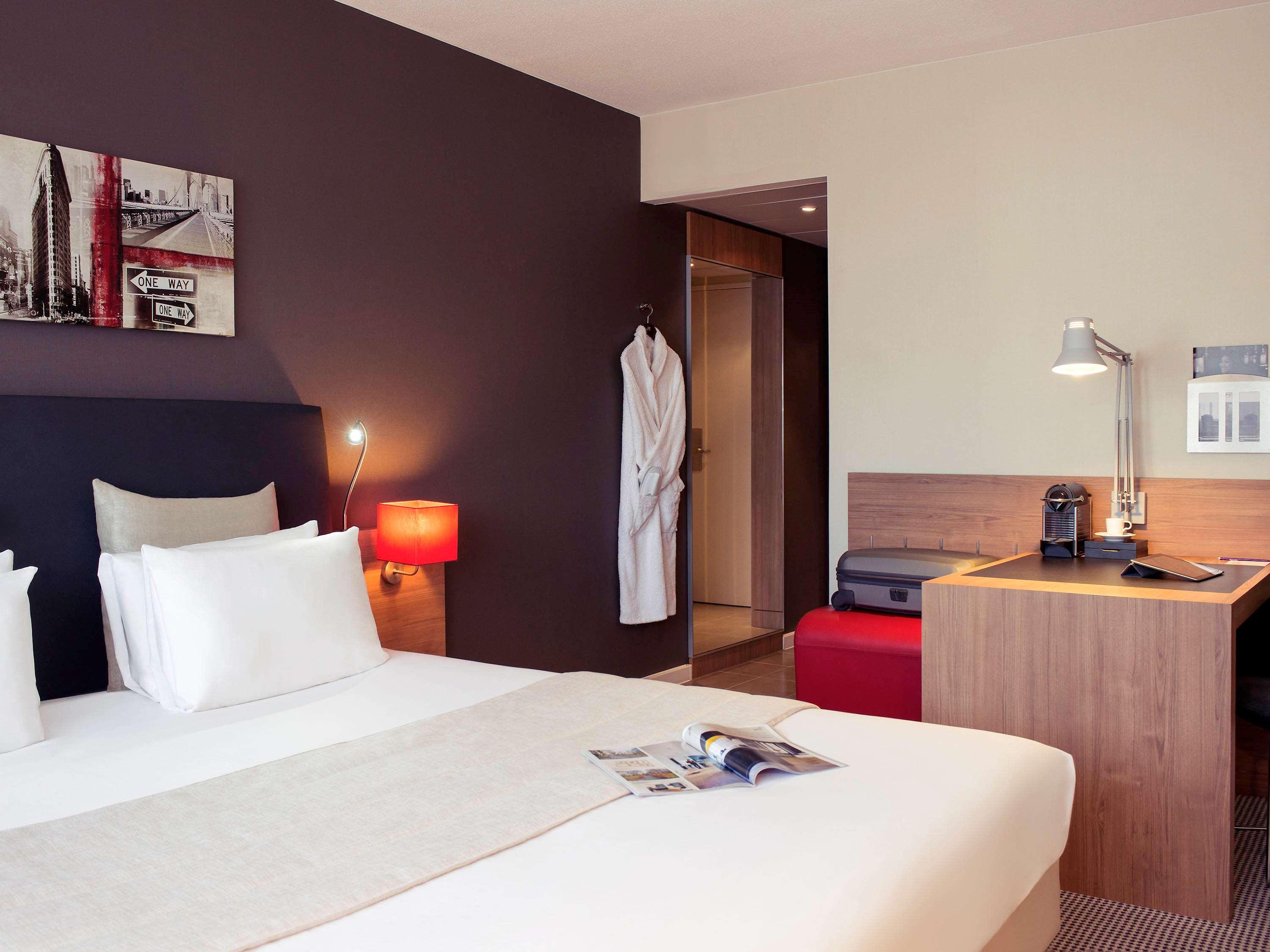 TRIBE, DOUBLE BED, CHAIR BED