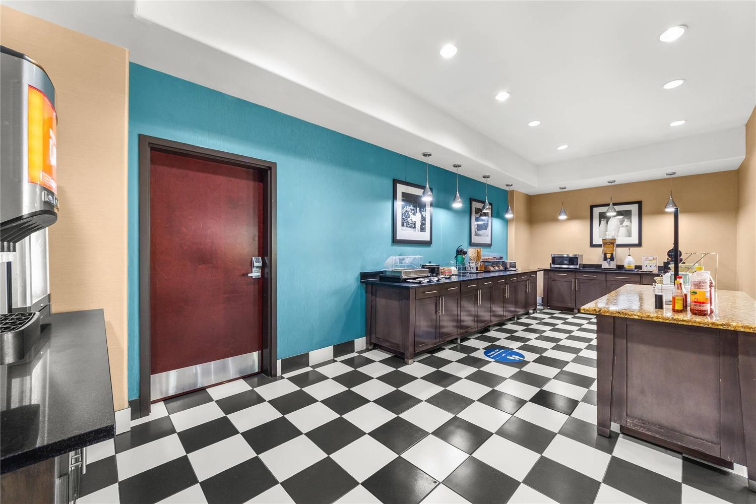 Quality Inn & Suites Pearsall, TX 6/20