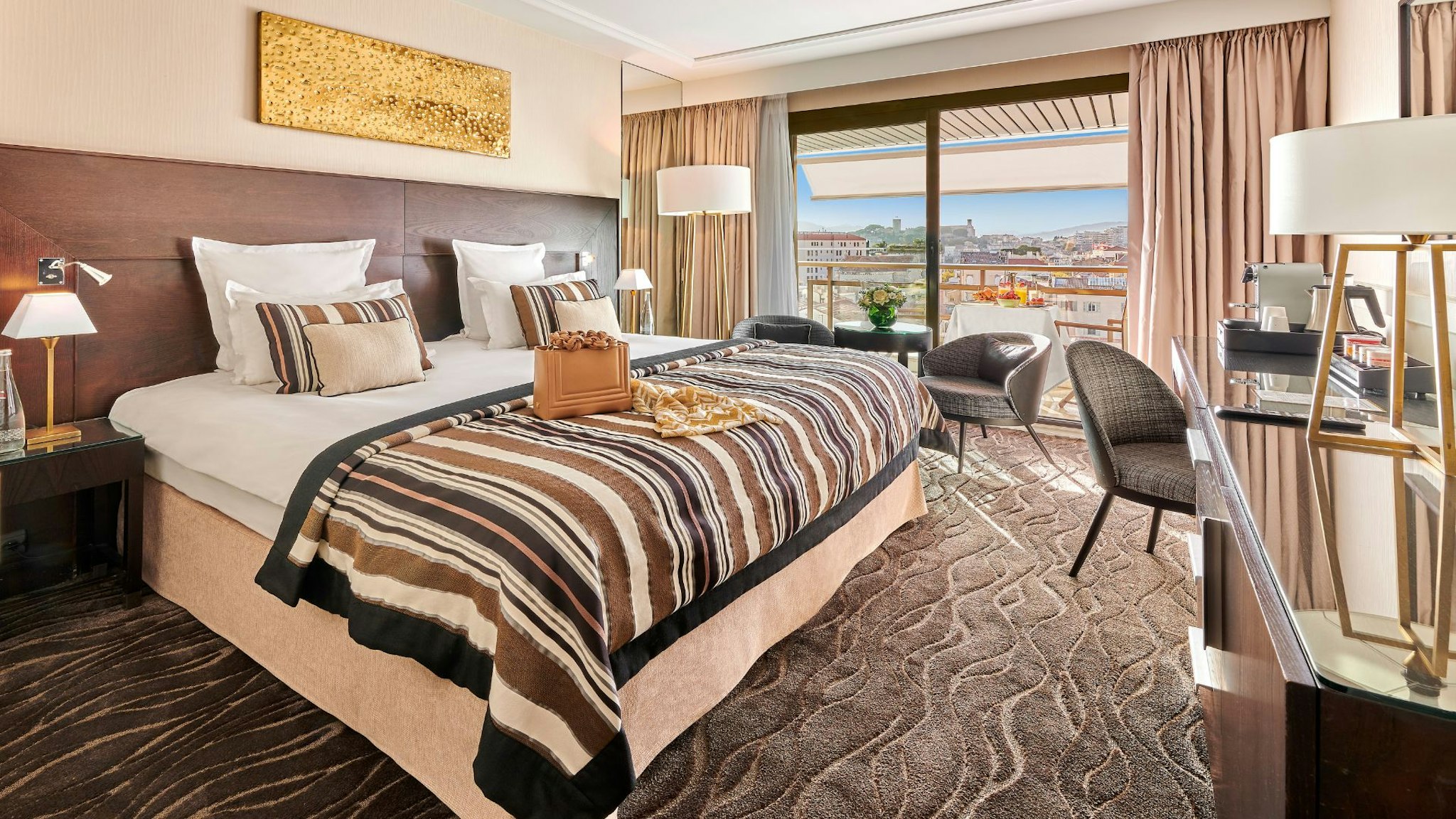 Hotel Barriere Le Gray D Albion Cannes 11/75