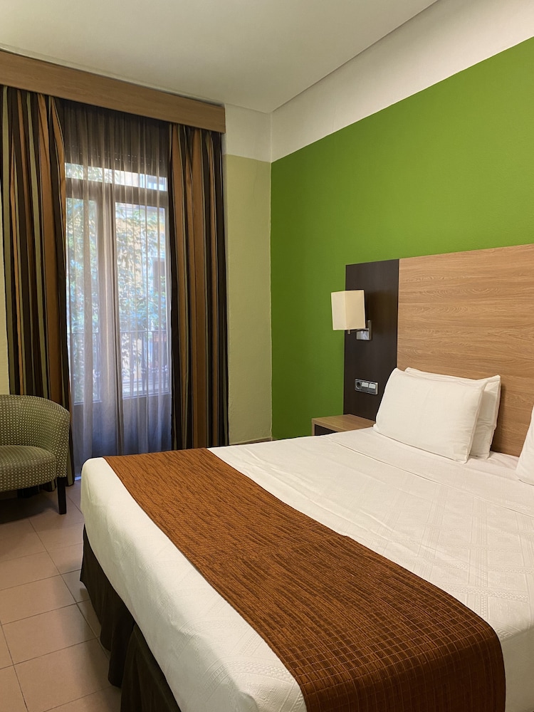SUPERIOR, DOUBLE BED