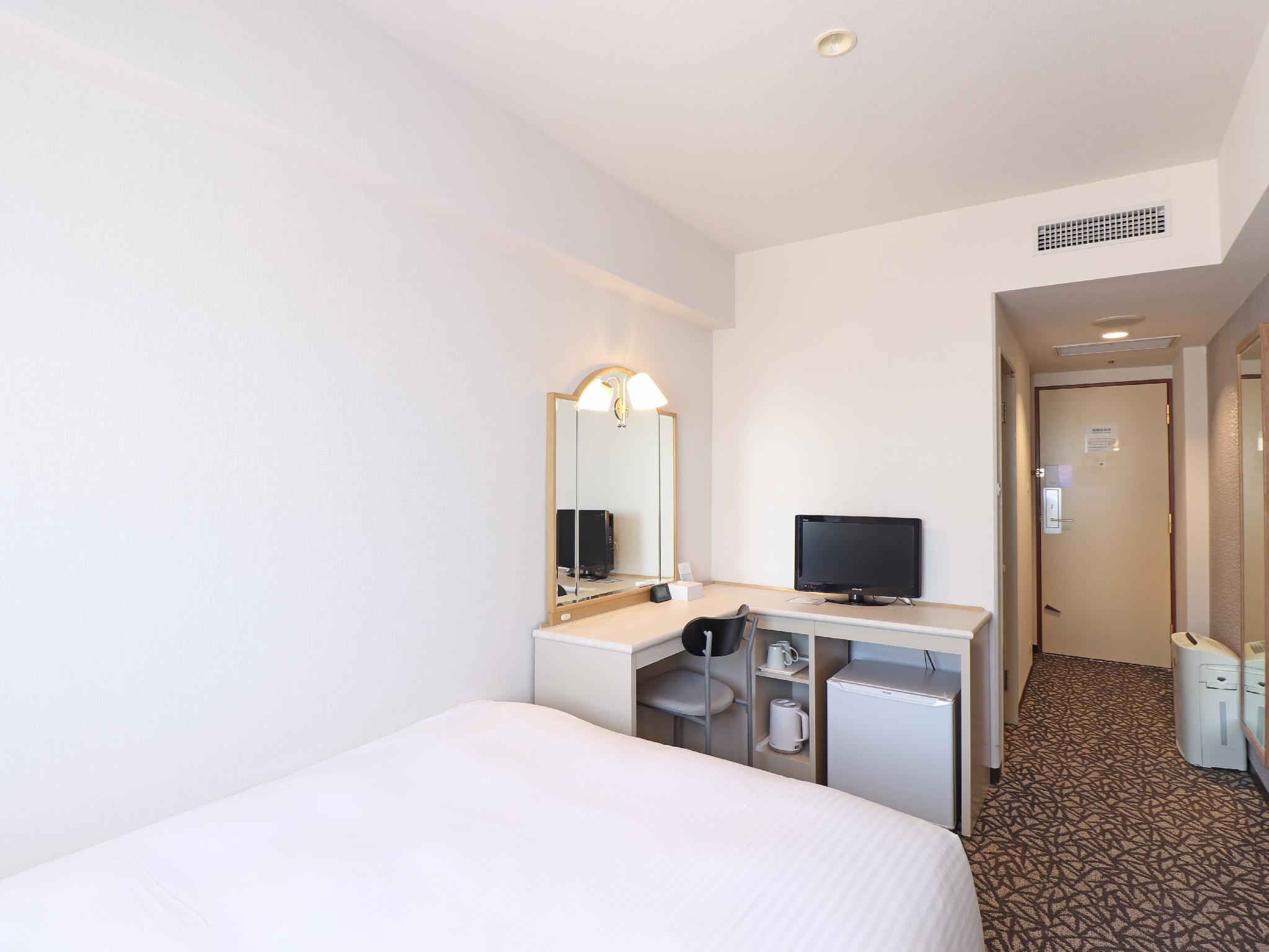Renovated, Semi Room, Semi Double Bed