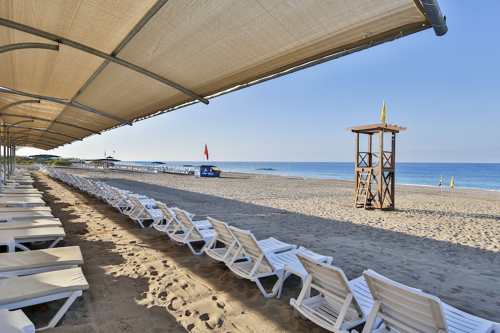 Calido Maris Hotel 55/60