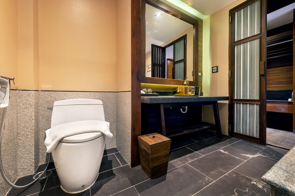 Nirvana Beach Resort and Spa 42/50