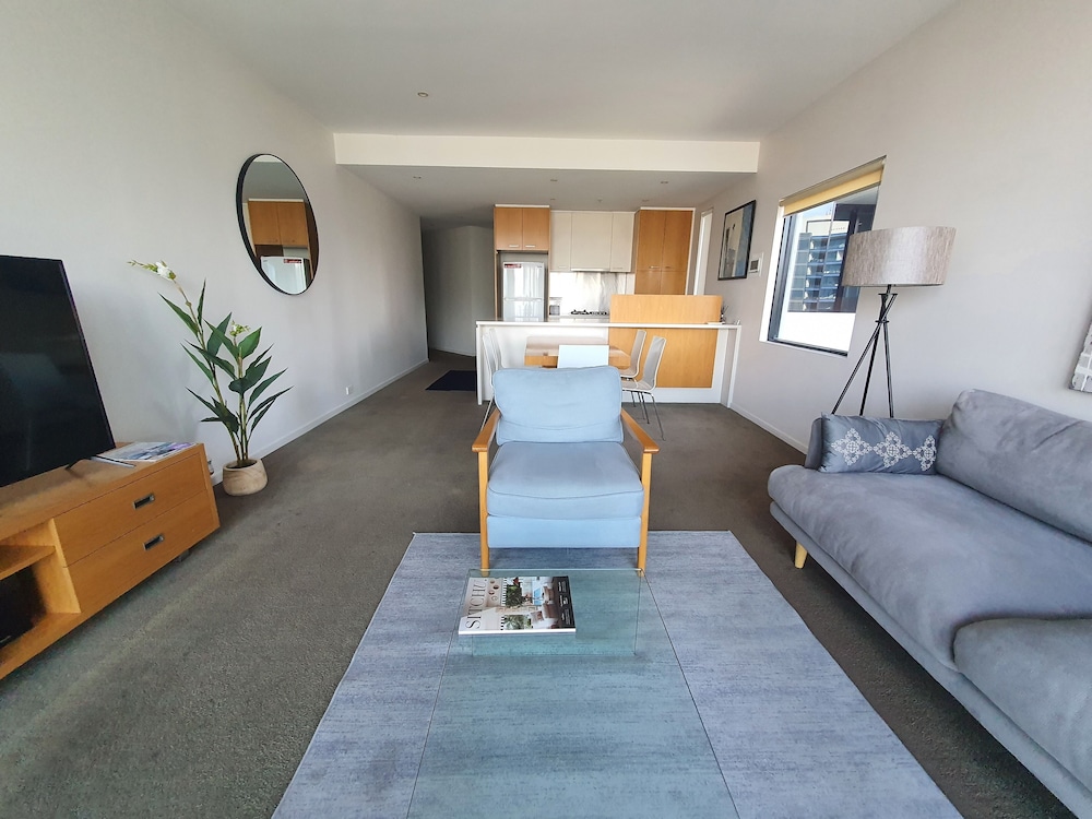 Harbour Escape Apartments 26/49
