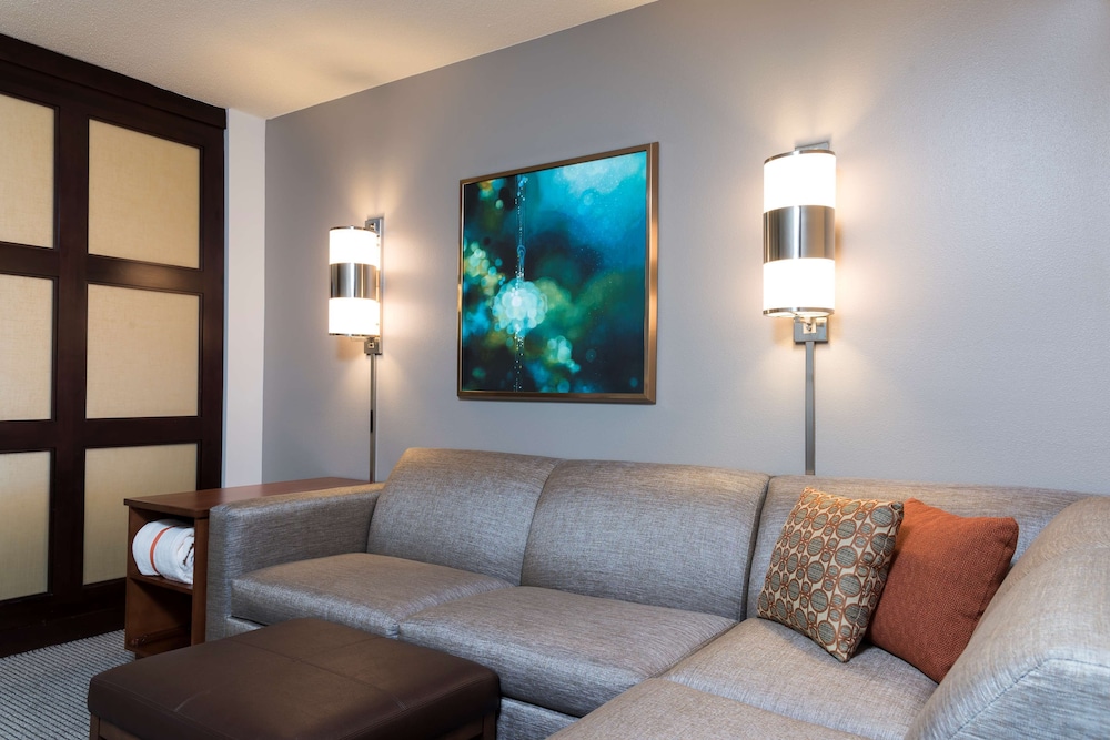Hyatt Place Sarasota Bradenton 33/65