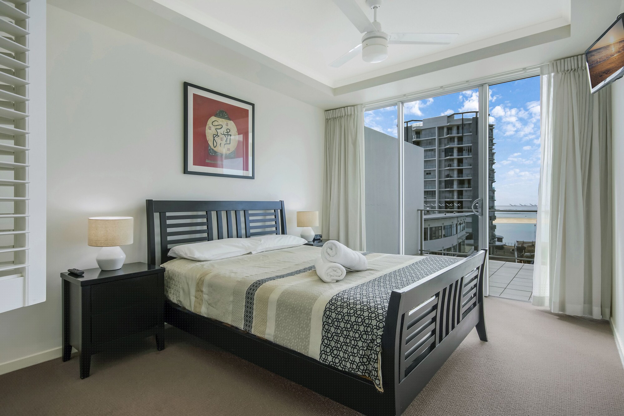 2 BEDROOMS, APARTMENT